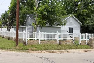 701 Olive St, Cleburne, TX 76031 - Photo 3