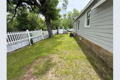 701 Olive Street, Cleburne, TX 76031 - Photo 21