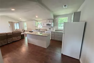 701 Olive St, Cleburne, TX 76031 - Photo 5