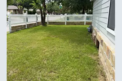 701 Olive Street, Cleburne, TX 76031 - Photo 23