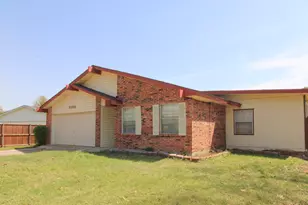 3102 Abbey Rd, Carrollton, TX 75007 - Photo 3