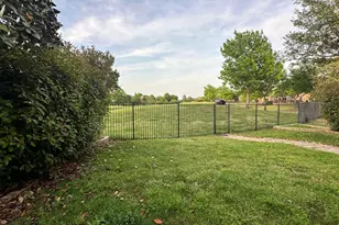 8905 Edinburgh Ln, Rowlett, TX 75089 - Photo 31