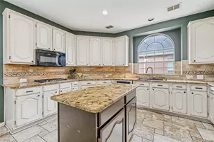 11405 Knoxville Ln, Frisco, TX 75035 - Photo 9