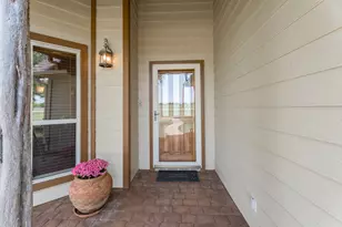 3401 Old Barn Ct, Granbury, TX 76048 - Photo 3