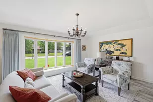 2317 Quail Ln, Grapevine, TX 76051 - Photo 5