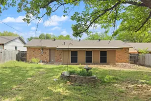 609 NW Lorna St, Burleson, TX 76028 - Photo 23