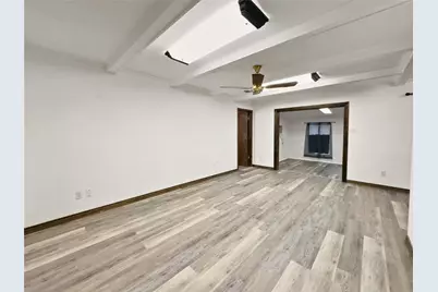 609 NW Lorna Street, Burleson, TX 76028 - Photo 7