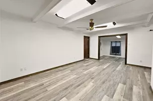 609 NW Lorna St, Burleson, TX 76028 - Photo 7