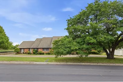 1421 Westover Lane, Westover Hills, TX 76107 - Photo 13