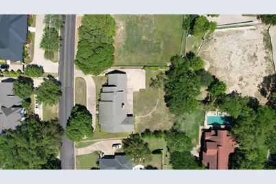 1421 Westover Lane, Westover Hills, TX 76107 - Photo 19