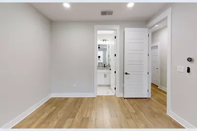 313 N Mill Street, Lewisville, TX 75057 - Photo 11