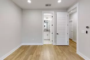 313 N Mill St, Lewisville, TX 75057 - Photo 11