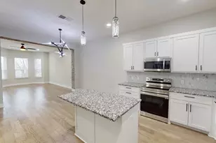 313 N Mill St, Lewisville, TX 75057 - Photo 3