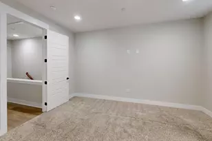 313 N Mill St, Lewisville, TX 75057 - Photo 13