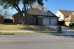 5002 Redwater Dr, Arlington, TX 76018 - Photo 1