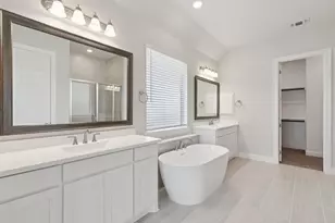 1125 Painted Lady Dr, Crowley, TX 76036 - Photo 13