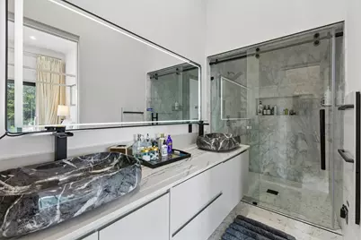 8619 San Fernando Way, Dallas, TX 75218 - Photo 21