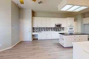 4513 St James Dr, Plano, TX 75024 - Photo 5