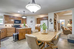 725 Snapper Dr, Burleson, TX 76028 - Photo 13