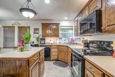 725 Snapper Drive, Burleson, TX 76028 - Photo 15