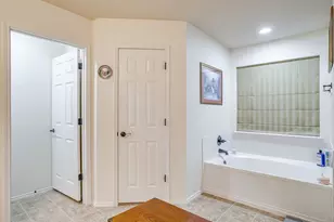 725 Snapper Dr, Burleson, TX 76028 - Photo 23