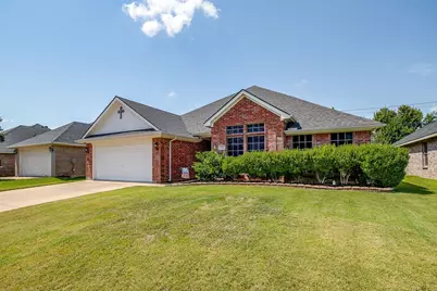 725 Snapper Drive, Burleson, TX 76028 - Photo 3