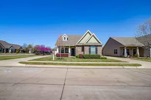 500 Heritage Trl, Burleson, TX 76028 - Photo 3