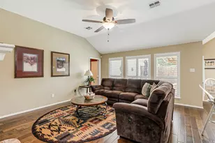 10717 Brandenberg Dr, Frisco, TX 75035 - Photo 11