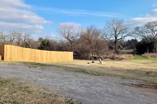 1583 Cr-4757, Boyd, TX 76023 - Photo 3