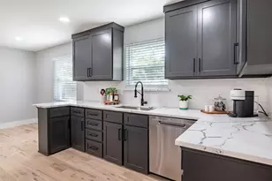 3368 Merrell Rd, Dallas, TX 75229 - Photo 15