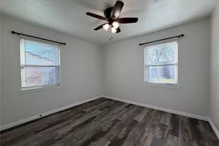 420 Opal St, Saginaw, TX 76179 - Photo 15