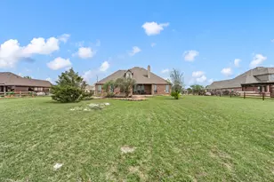 13851 Megan Dr, Justin, TX 76247 - Photo 39
