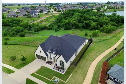 1300 Highpoint Way, Roanoke, TX 76262 - Photo 3