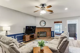 5752 Bridgeport Ct, Haltom City, TX 76137 - Photo 15