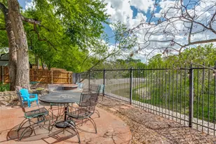 5752 Bridgeport Ct, Haltom City, TX 76137 - Photo 7