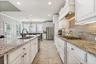 9886 Atlantic Ln, Frisco, TX 75035 - Photo 11