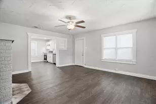 711 Roberts Cut Off Rd, River Oaks, TX 76114 - Photo 9