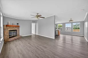 951 Lariat Ln, Mansfield, TX 76063 - Photo 3