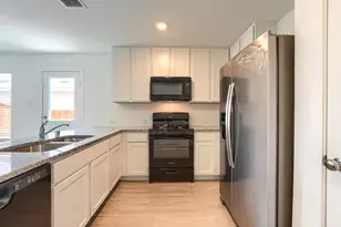 4105 Equestrian Dr, Providence Village, TX 76227 - Photo 9