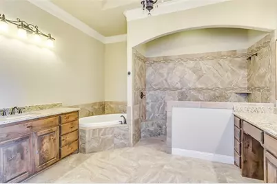 320 Oar Wood Drive, Granbury, TX 76049 - Photo 17