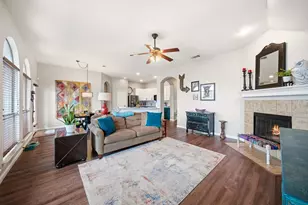 202 Boardwalk Ave, Waxahachie, TX 75165 - Photo 5