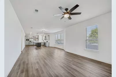 1704 S Jennings Avenue, Fort Worth, TX 76110 - Photo 3
