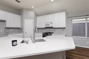 6513 Redwood Ln, The Colony, TX 75056 - Photo 17