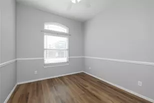 6513 Redwood Ln, The Colony, TX 75056 - Photo 7