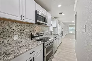 5806 Mountainwood Dr, Arlington, TX 76016 - Photo 11