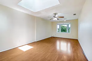 2610 Fallcreek Cir, Carrollton, TX 75006 - Photo 19