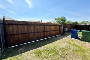 2610 Fallcreek Cir, Carrollton, TX 75006 - Photo 3