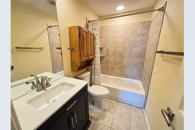 2610 Fallcreek Circle, Carrollton, TX 75006 - Photo 5