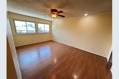 2610 Fallcreek Circle, Carrollton, TX 75006 - Photo 7