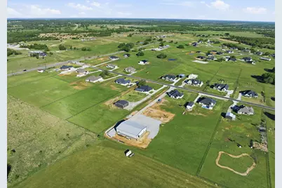 1016 Paradise Parkway, Poolville, TX 76487 - Photo 39